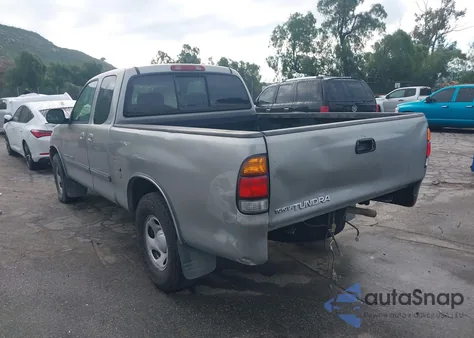 2004 Toyota Tundra Sr5 z USA, uszkodzony, nr VIN 5TBRN34194S447208